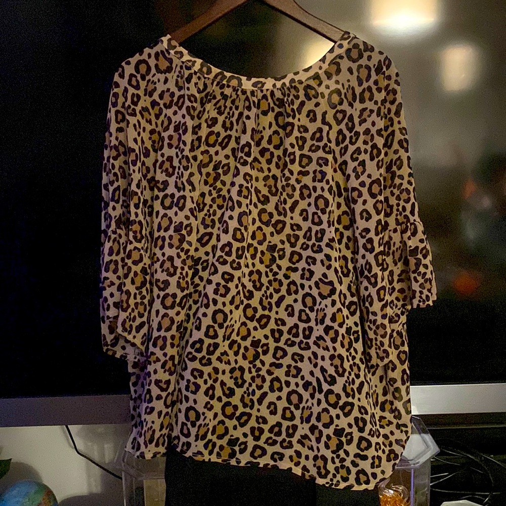 Ava & VIV leopard blouse
